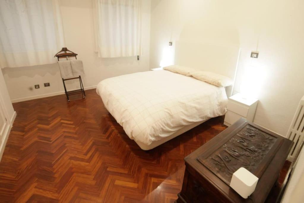 Ferienwohnung Piso Lujo En Gran Via Con Garaje Vigo Exterior foto