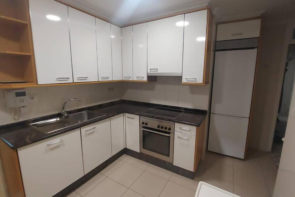 Ferienwohnung Piso Lujo En Gran Via Con Garaje Vigo Exterior foto